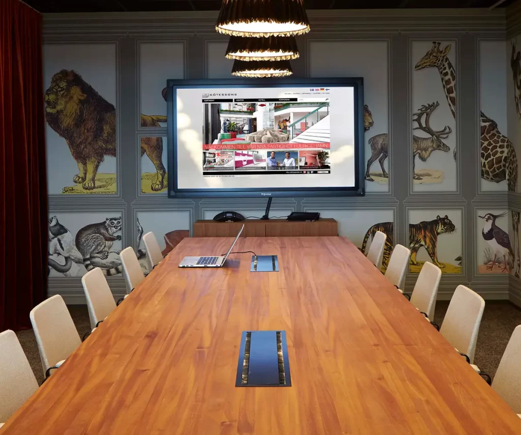 Accessoires-vergadertafel-ovaal een grote vergadertafel