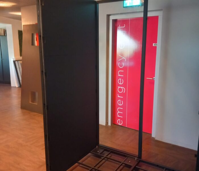 13 opzetten wanden vergadercabine - kopie - kopie