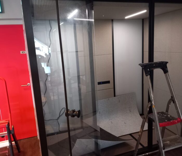 15 deur inzetten vergadercabine