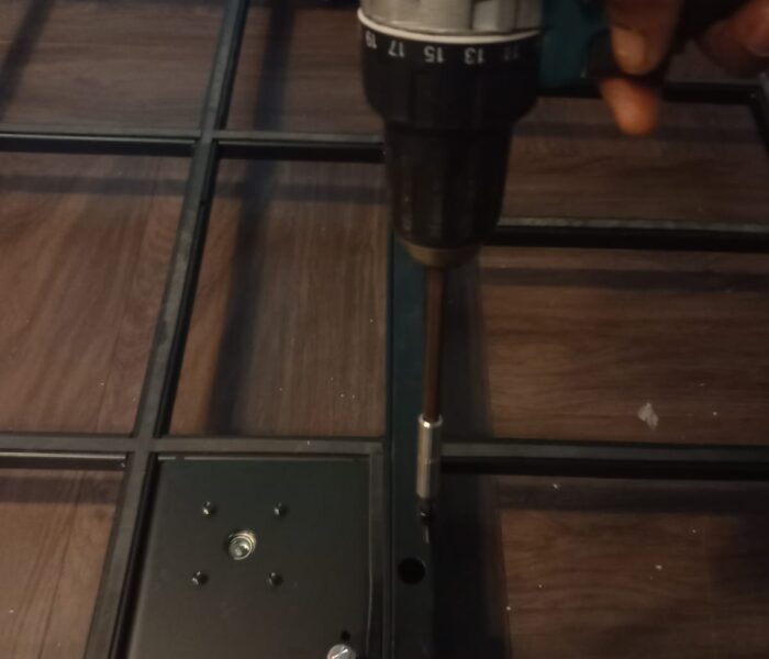 8 vastzetten onderstellen vergadercabine - kopie - kopie